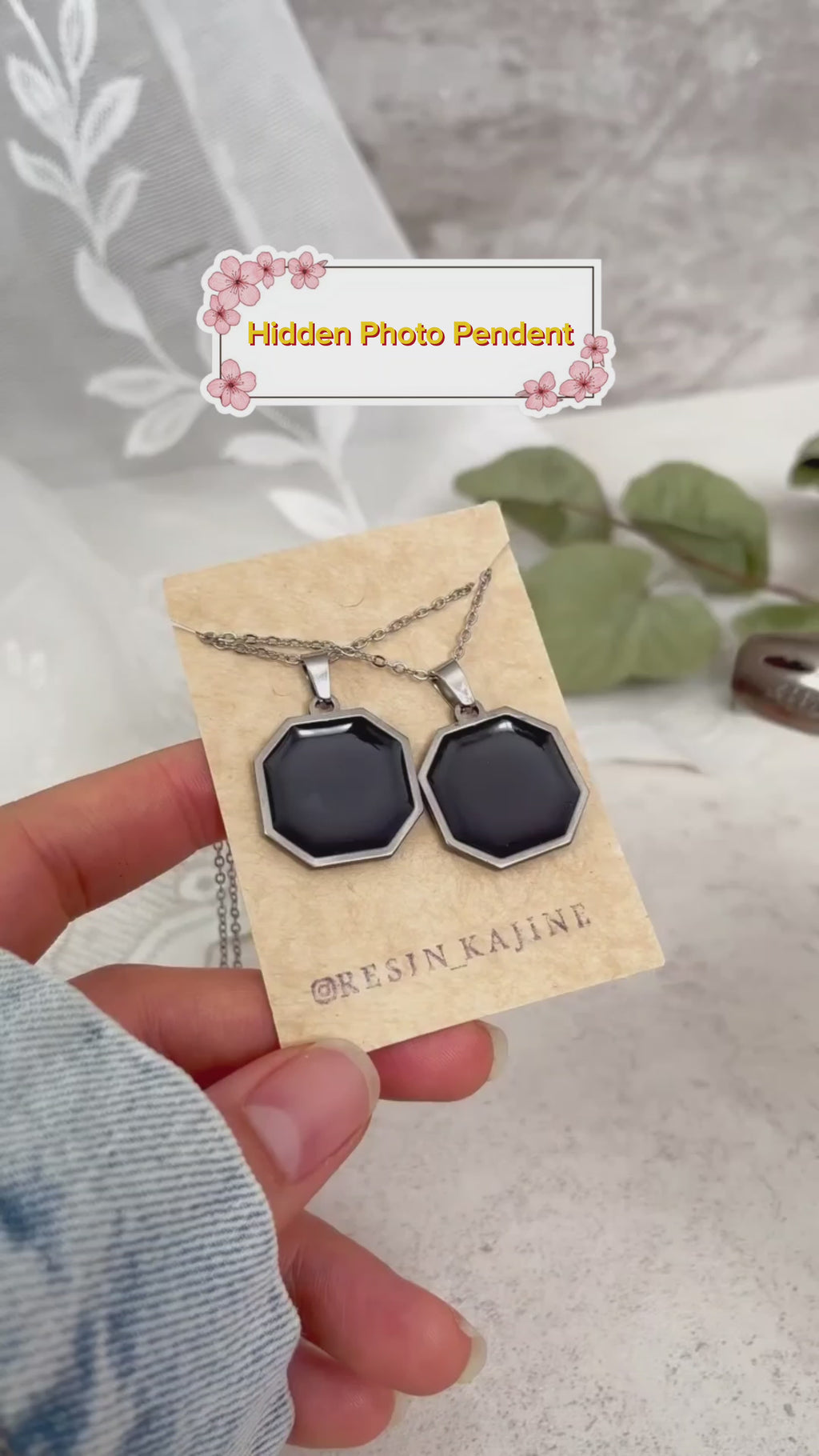 Heat-Activated Photo Necklace
