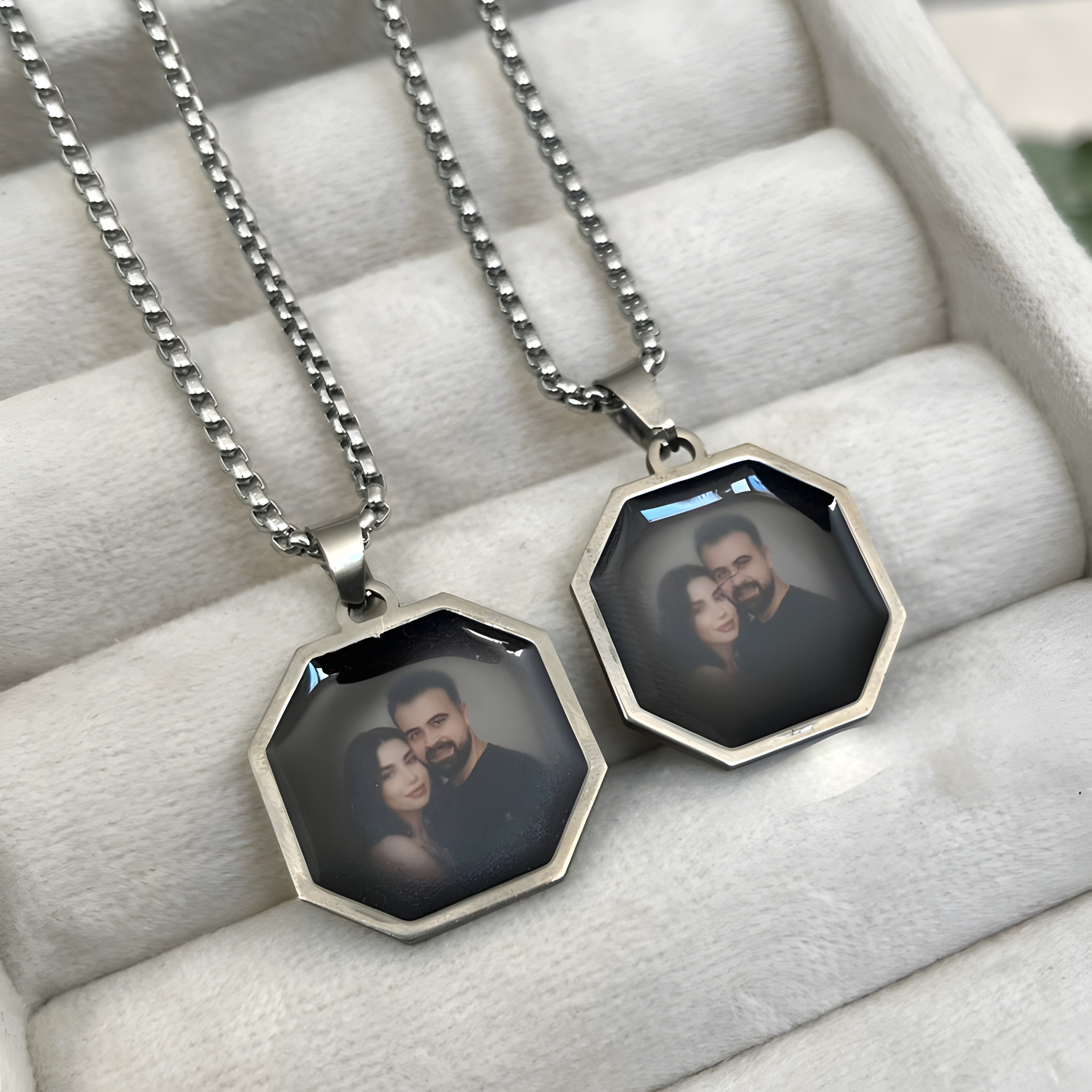Heat-Activated Photo Necklace